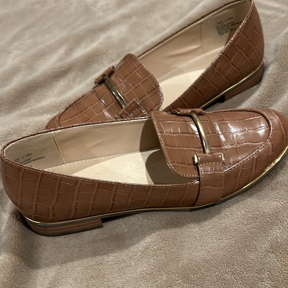 Women’s tan loafers